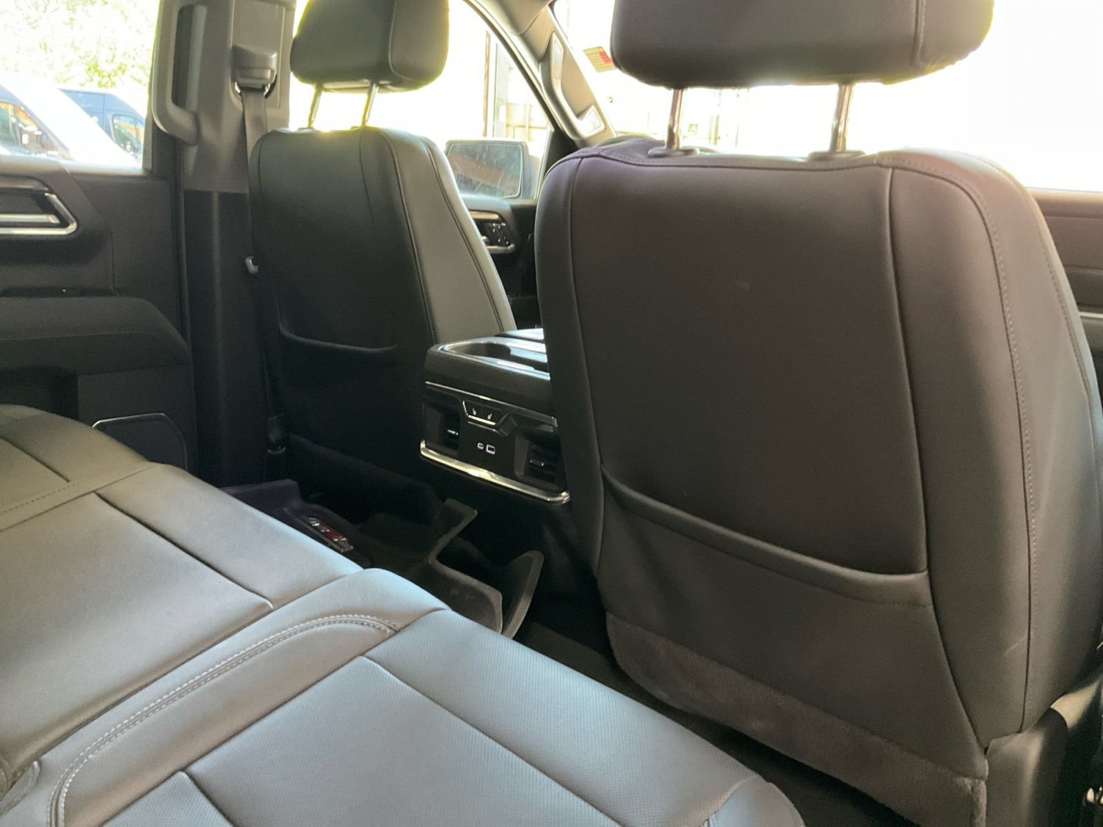 Used 2024 Chevrolet Silverado 1500 LTZ w/ LTZ Premium Package AWD/4WD image 19