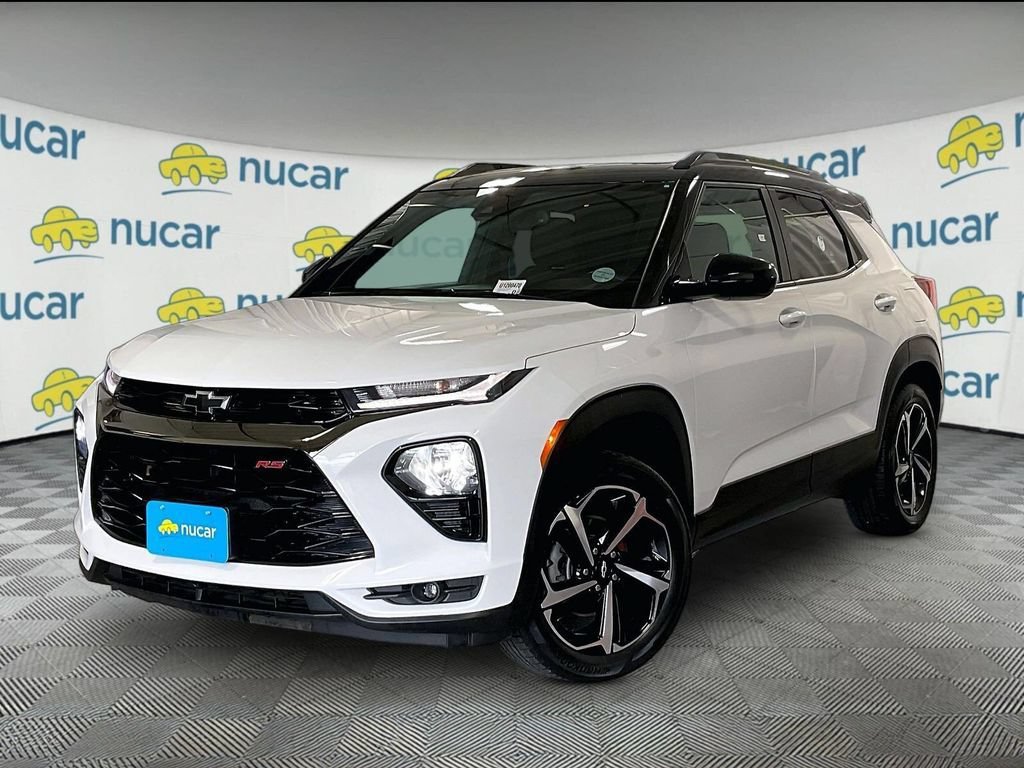 Used 2023 Chevrolet TrailBlazer RS w/ Sun and Liftgate Package AWD/4WD image 3