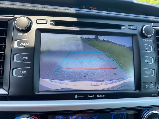 Used 2019 Toyota Highlander XLE image 15