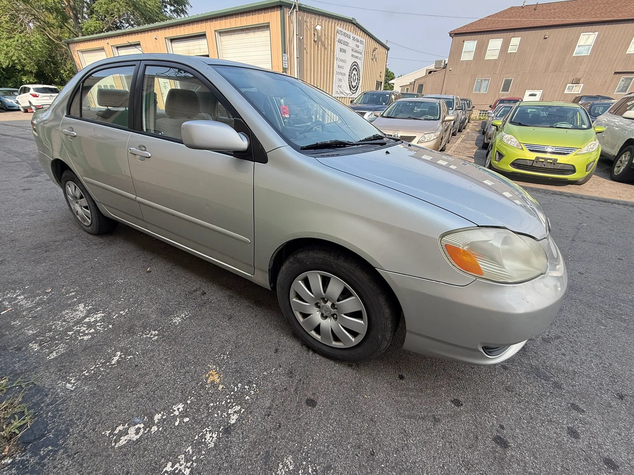 Used 2004 Toyota Corolla LE FWD image 2