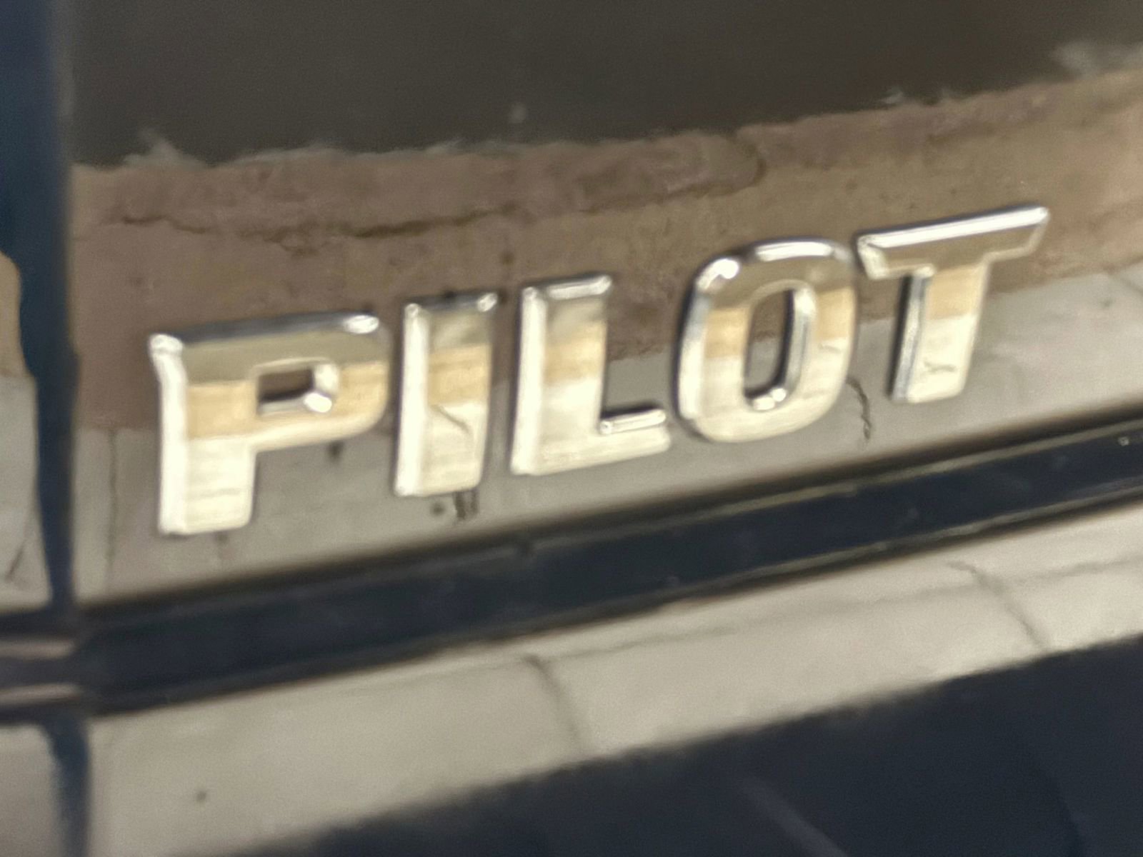 Used 2010 Honda Pilot Touring image 13