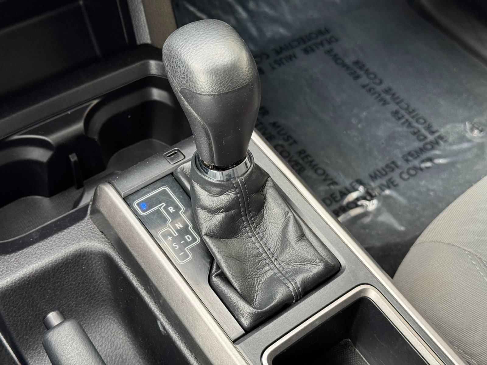 Used 2022 Toyota Tacoma SR5 RWD image 26