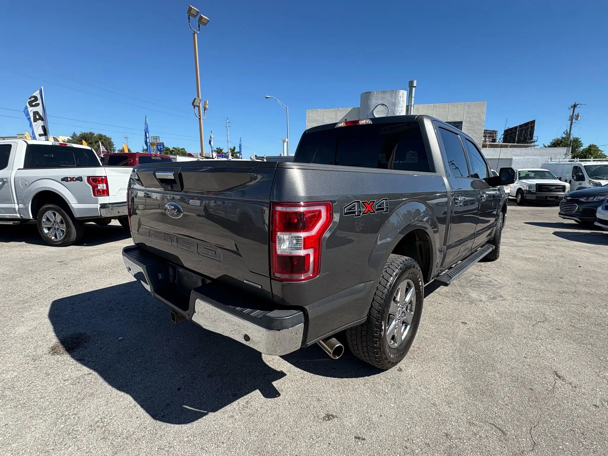 Used 2018 Ford F150 XLT w/ Equipment Group 302A Luxury AWD/4WD image 6