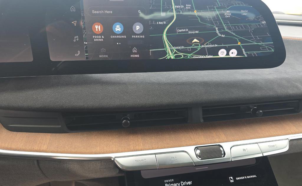 Used 2022 Lucid Air Grand Touring image 9