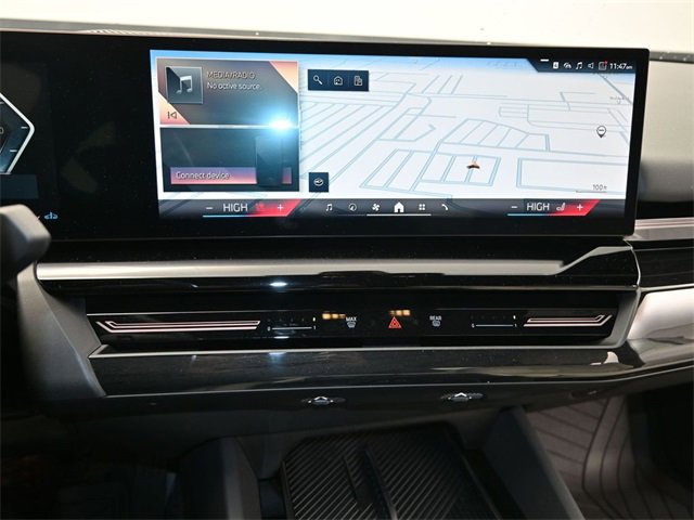 Used 2024 BMW 530i w/ Convenience Package image 13