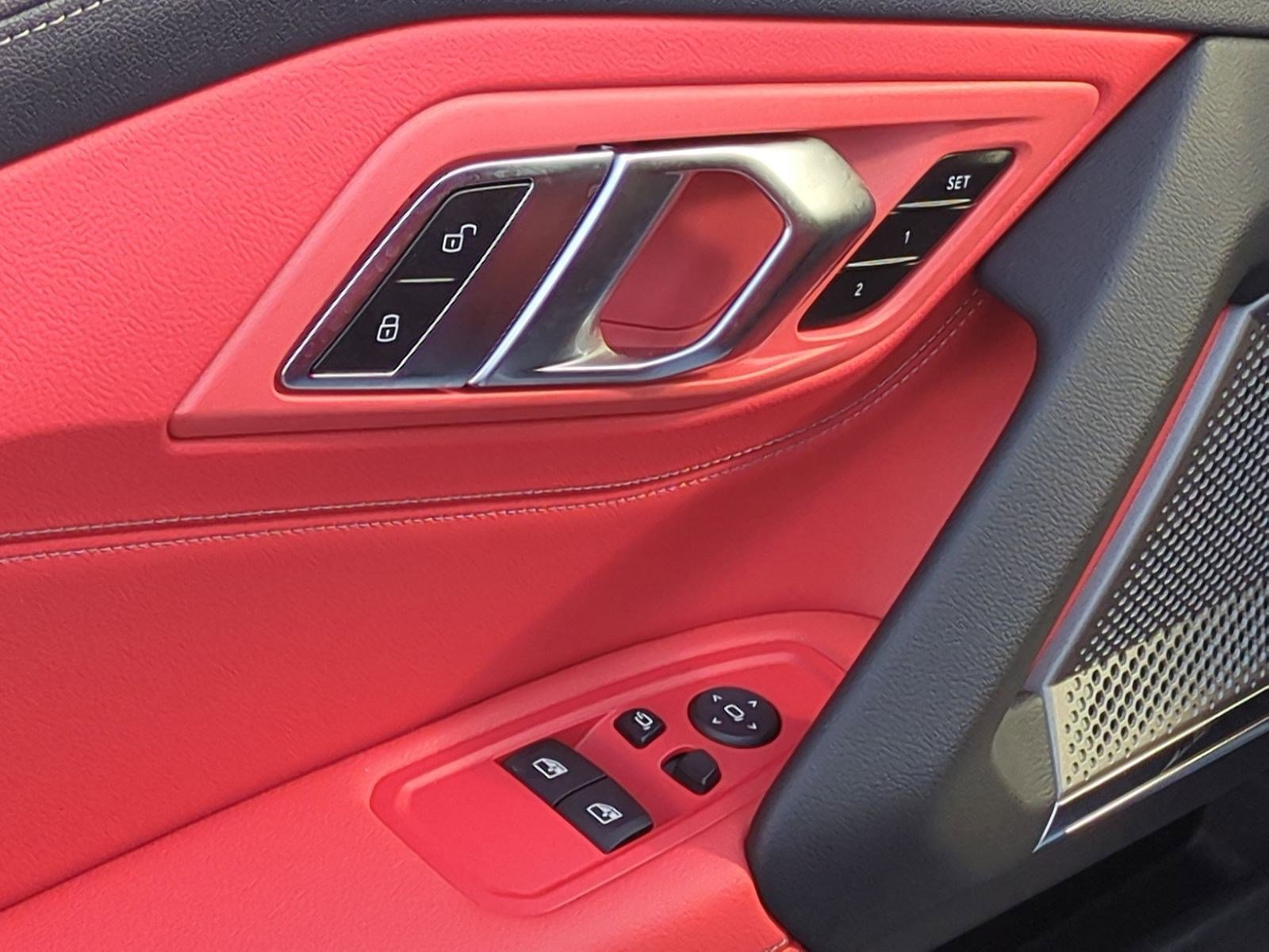 Used 2026 BMW Z4 M40i w/ Shadowloine Package image 15