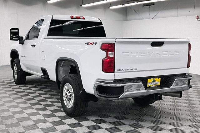 Used 2024 Chevrolet Silverado 2500 W/T w/ WT/CX Safety Package AWD/4WD image 2