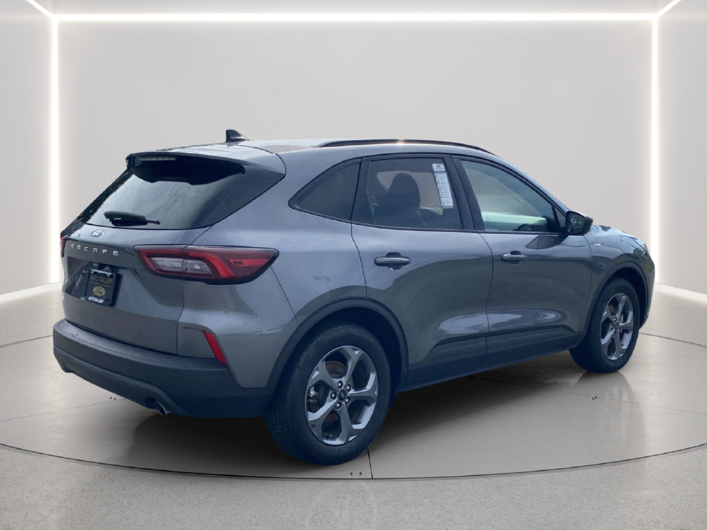 Used 2025 Ford Escape ST-Line FWD image 5