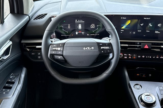 New 2027 Kia Sportage S FWD image 17