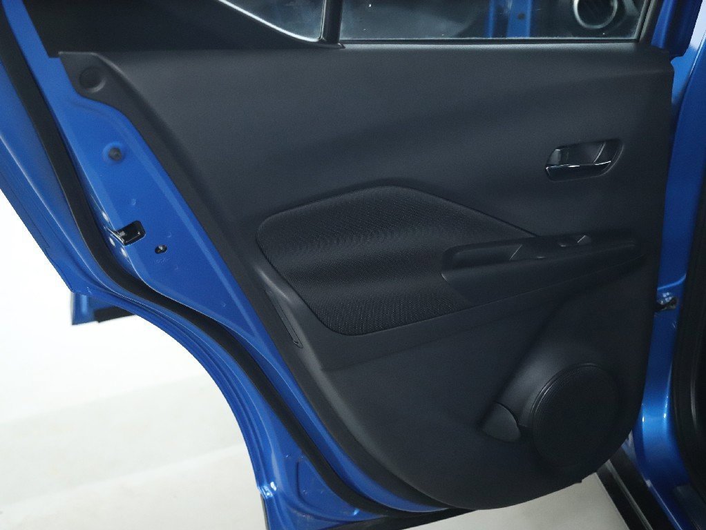 Certified 2024 Nissan Kicks SV w/ Interior Electronics Package image 13