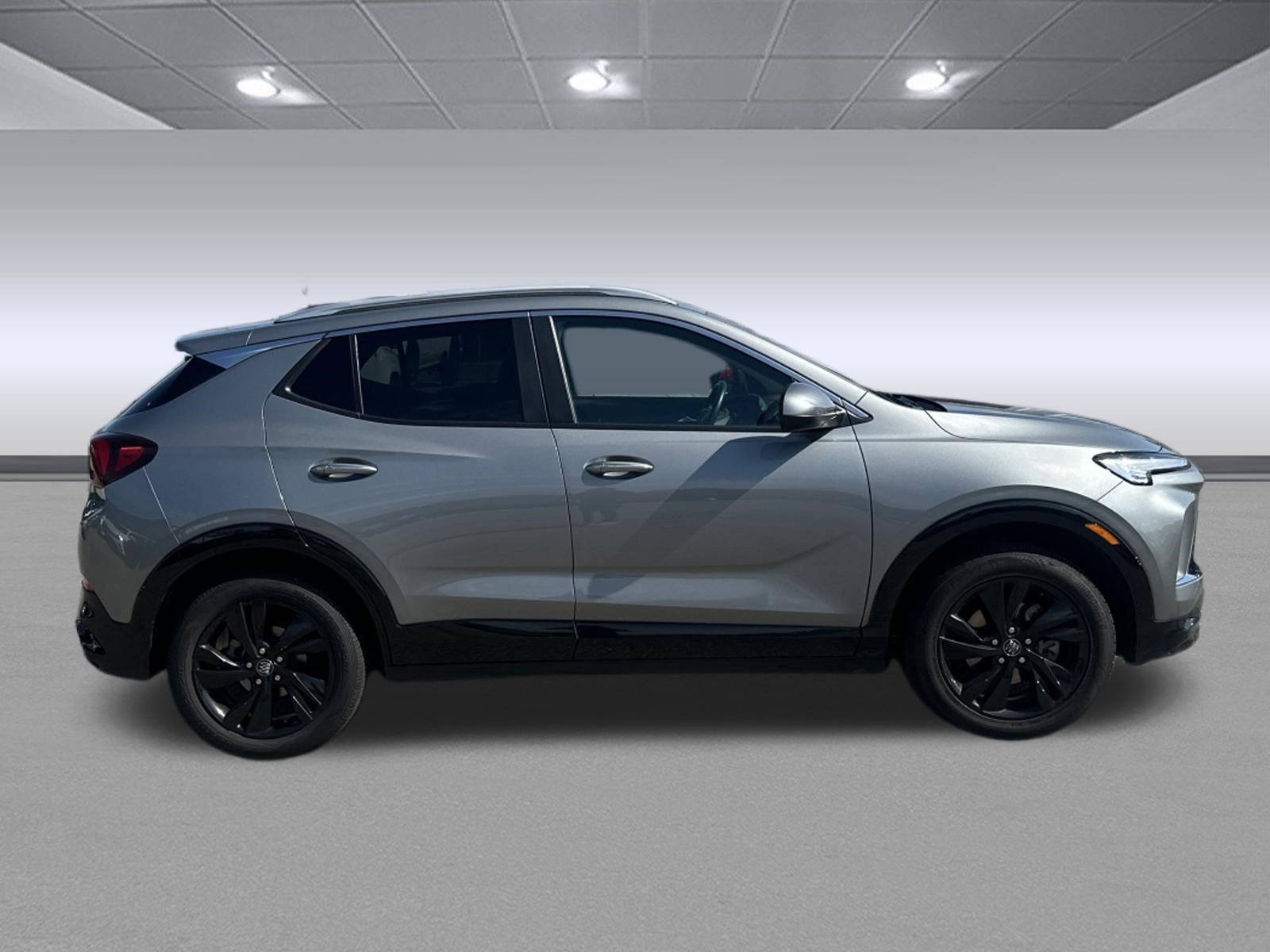 Used 2024 Buick Encore GX Sport Touring AWD/4WD image 2