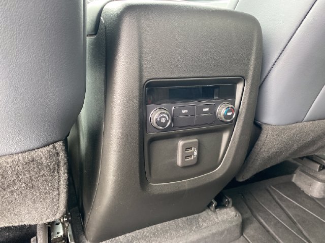 Certified 2024 Buick Enclave Essence w/ Sport Touring Edition FWD image 19