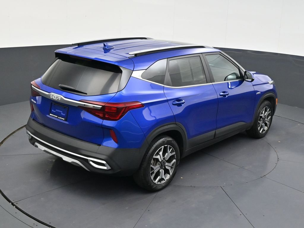Used 2023 Kia Seltos EX image 16