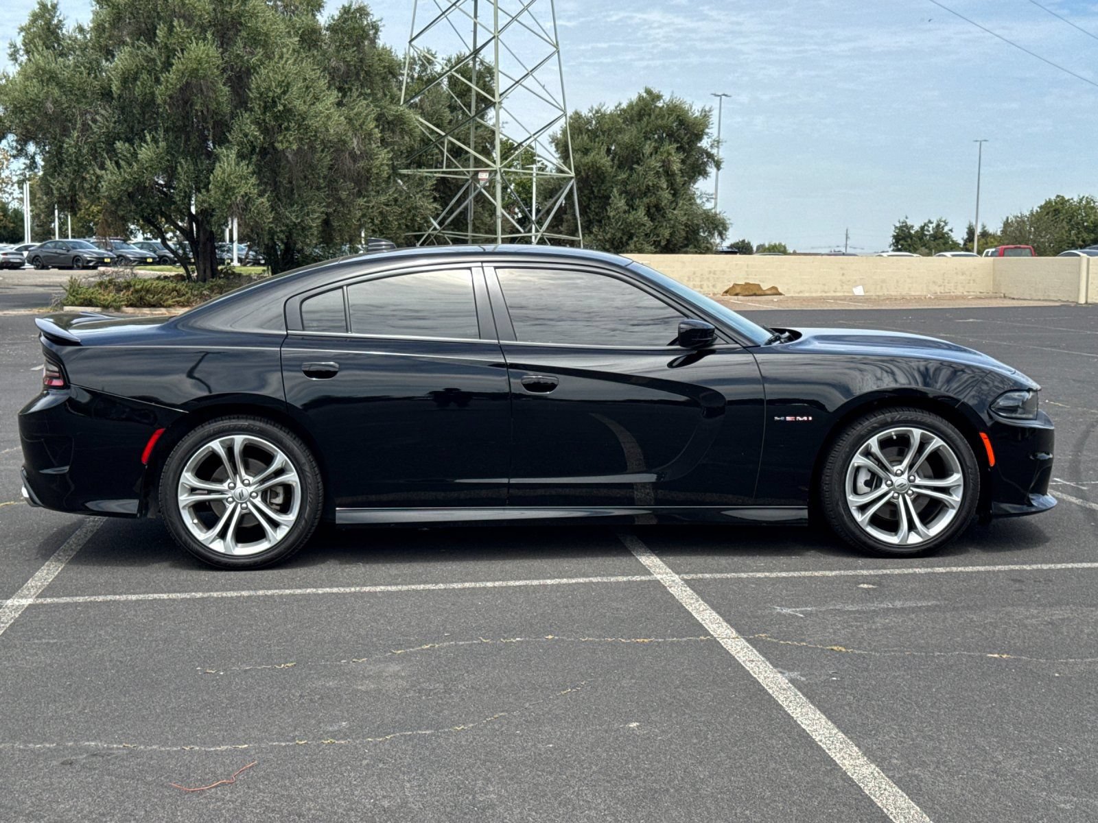 Used 2022 Dodge Charger R/T RWD image 3
