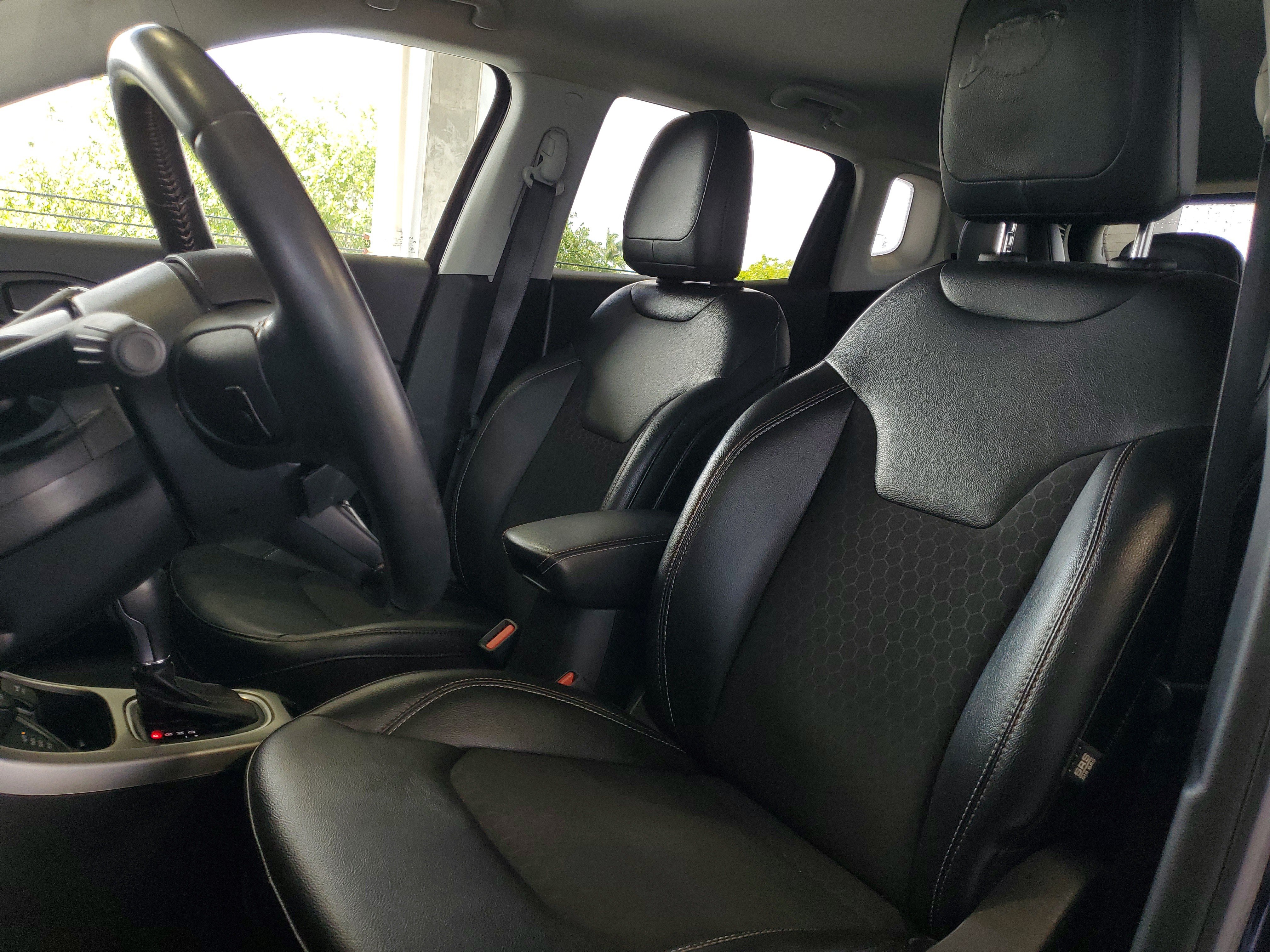 Used 2021 Jeep Compass Latitude AWD/4WD image 17