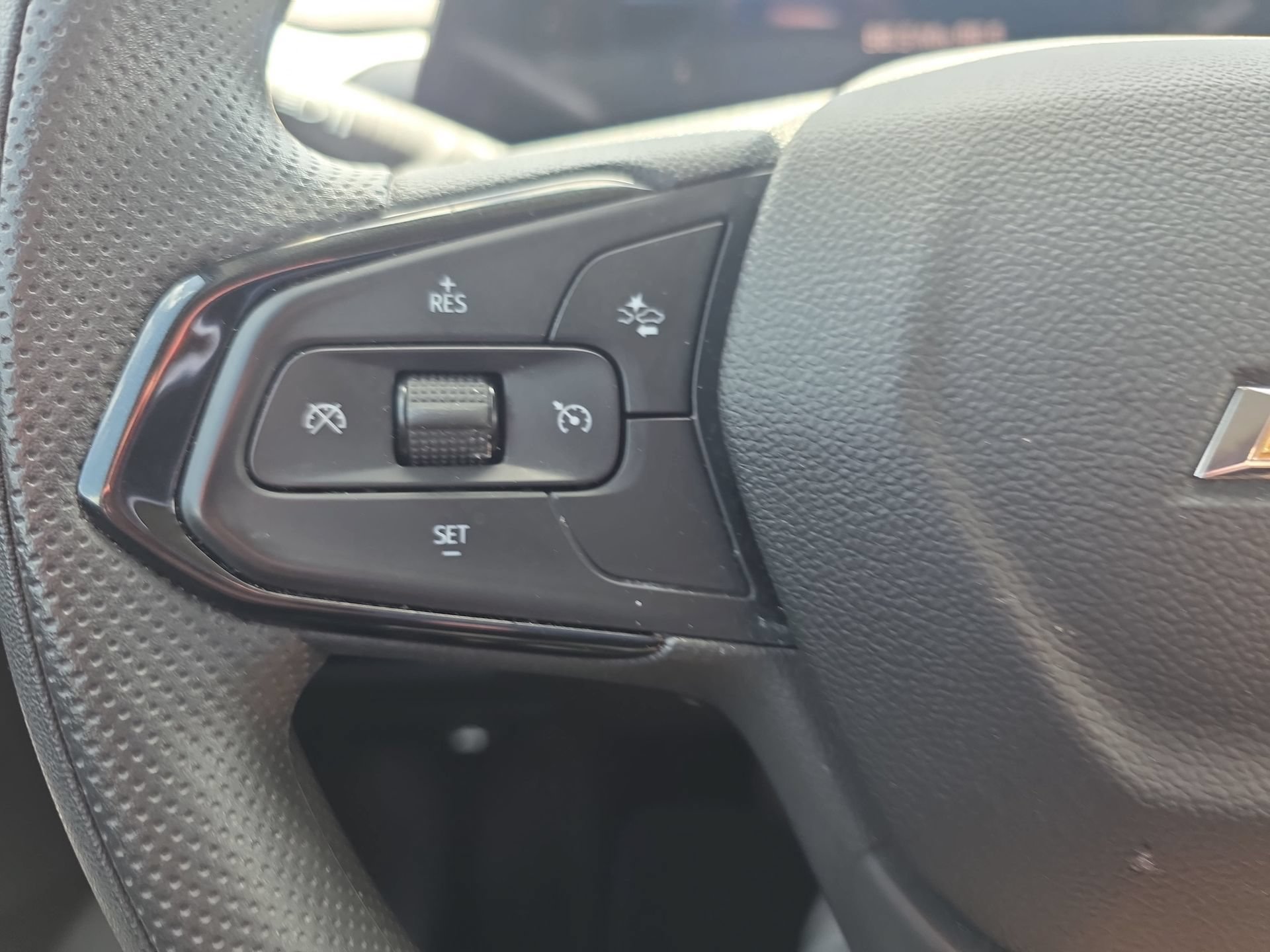 Used 2025 Chevrolet TrailBlazer LT AWD/4WD image 16