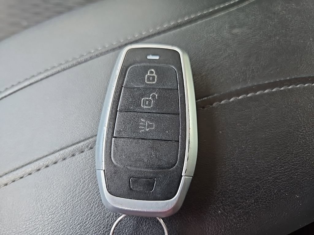 Used 2020 Nissan Rogue SV AWD/4WD image 92