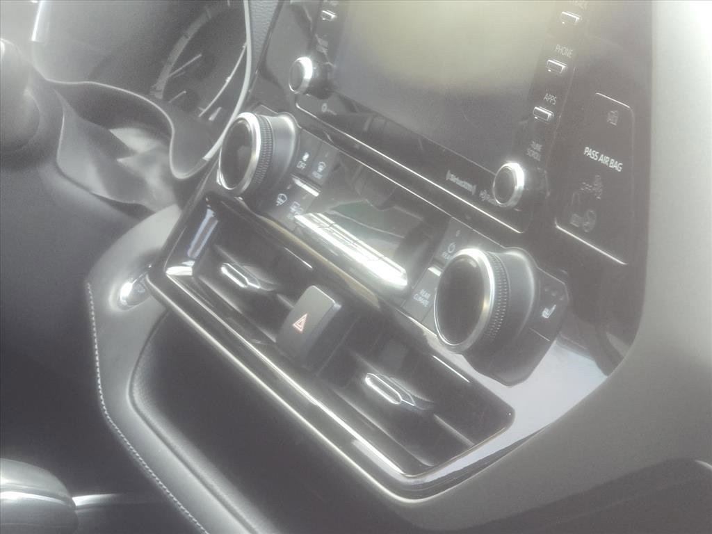 Used 2022 Toyota Highlander XLE image 10