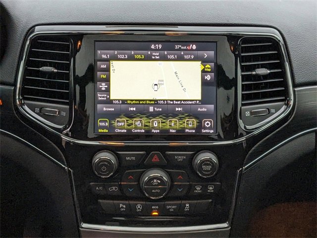 Used 2021 Jeep Grand Cherokee Limited w/ Luxury Group II image 18