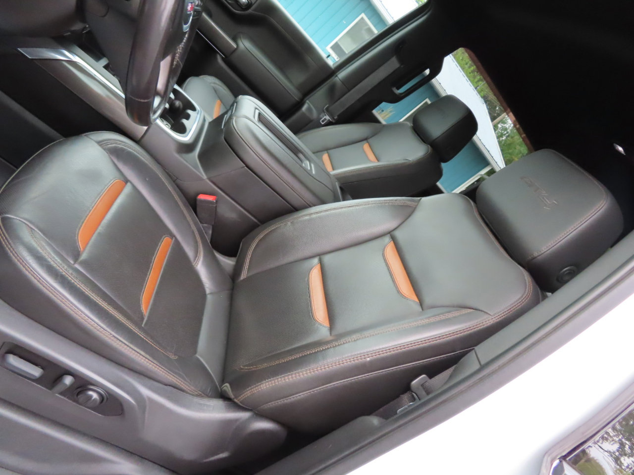 Used 2022 GMC Sierra 2500 AT4 w/ Gooseneck/5TH Wheel Package image 29