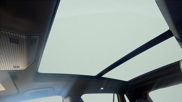 New 2026 Volkswagen Tiguan SEL R-Line AWD/4WD image 19