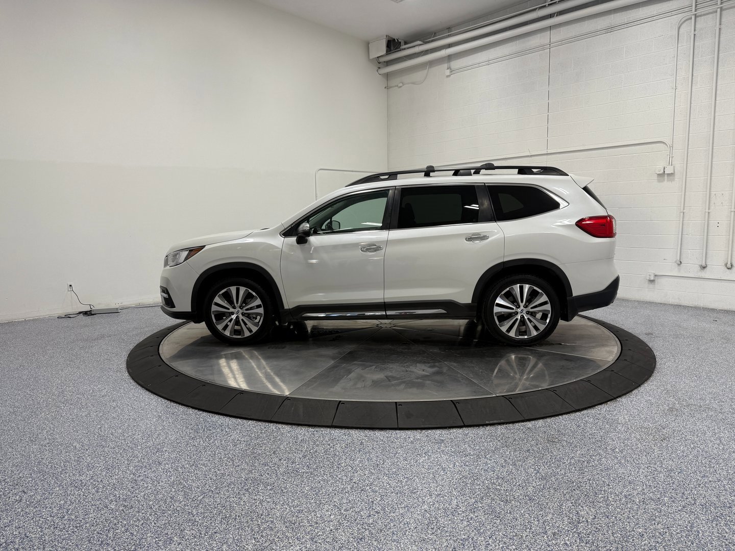 Used 2022 Subaru Ascent Touring w/ Popular Package #2A image 4