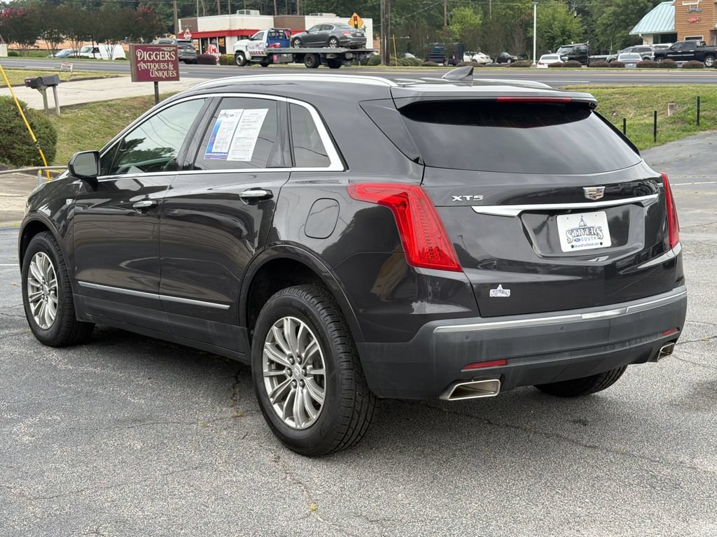 Used 2017 Cadillac XT5 Luxury w/ Driver Awareness Package FWD image 5