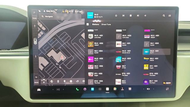 Used 2022 Tesla Model X Plaid image 53