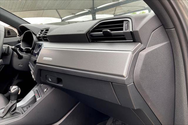 Certified 2025 Audi Q3 2.0T Premium w/ Convenience Package AWD/4WD image 19