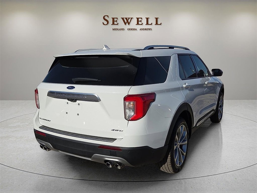 Used 2022 Ford Explorer Platinum w/ Equipment Group 601A image 4