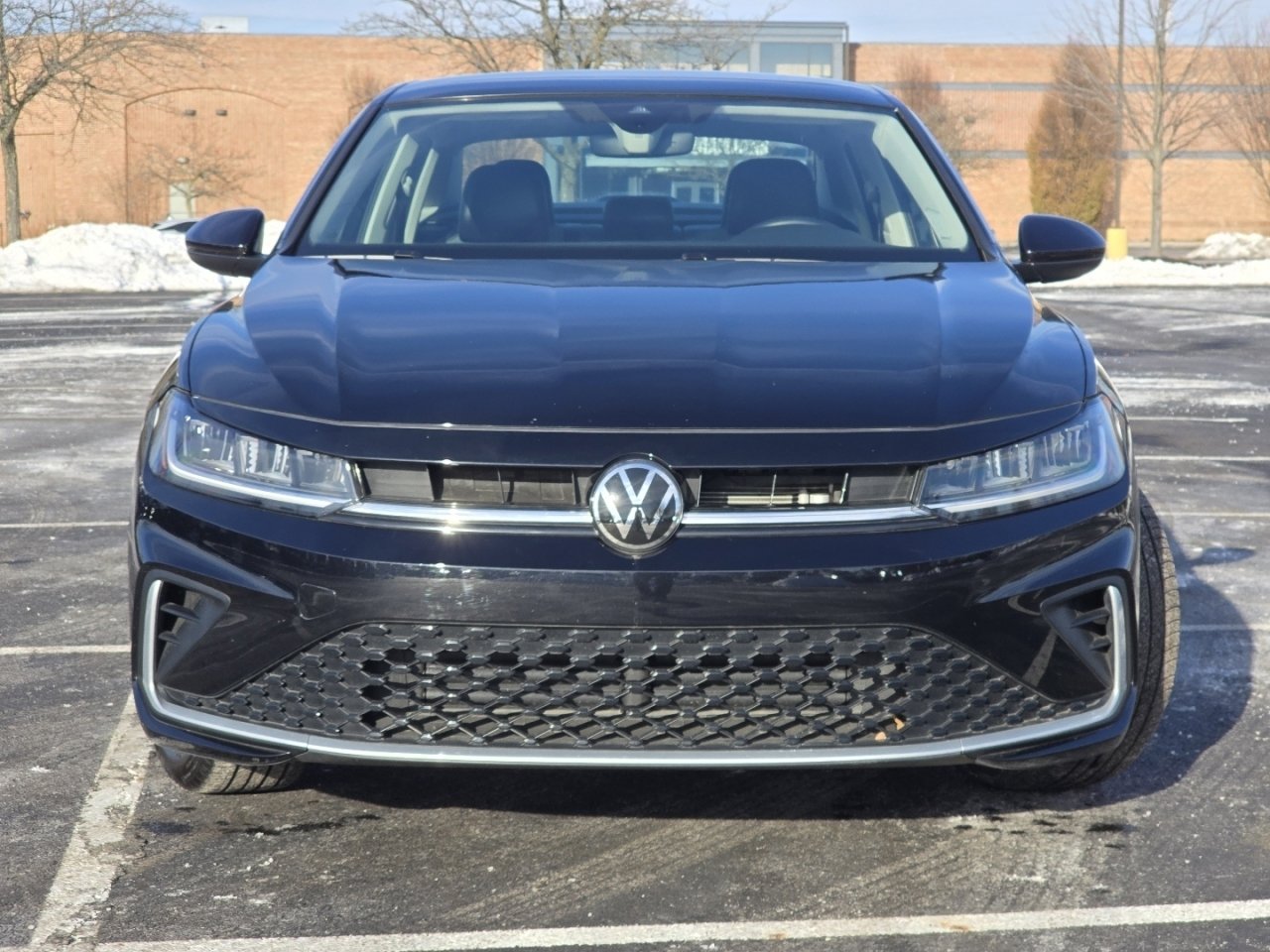 Used 2025 Volkswagen Jetta SE image 11