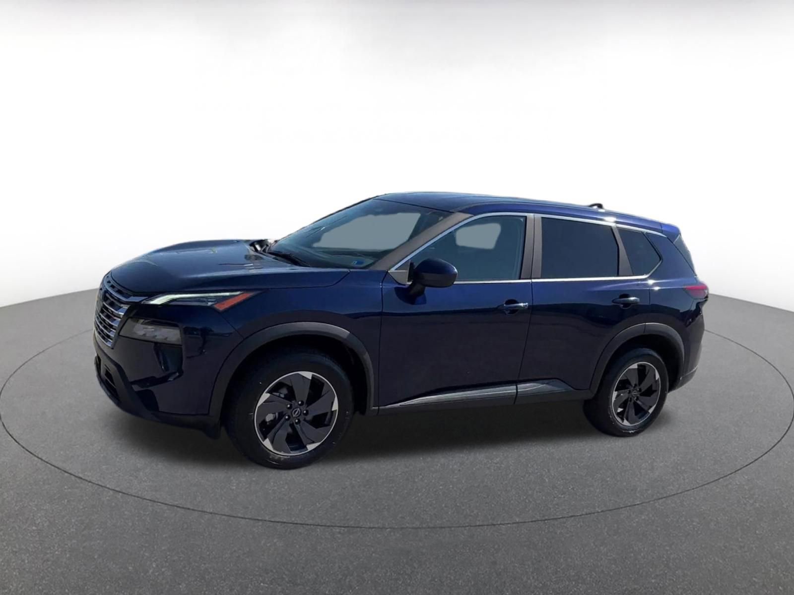 Used 2025 Nissan Rogue SV FWD image 8