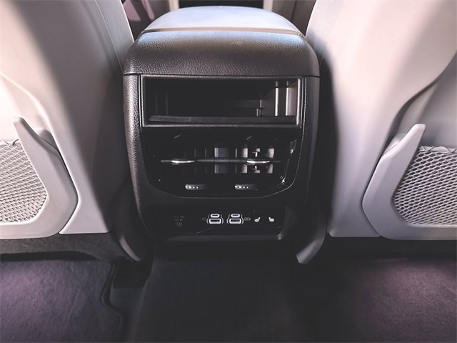 Used 2023 Jeep Grand Cherokee Overland image 22