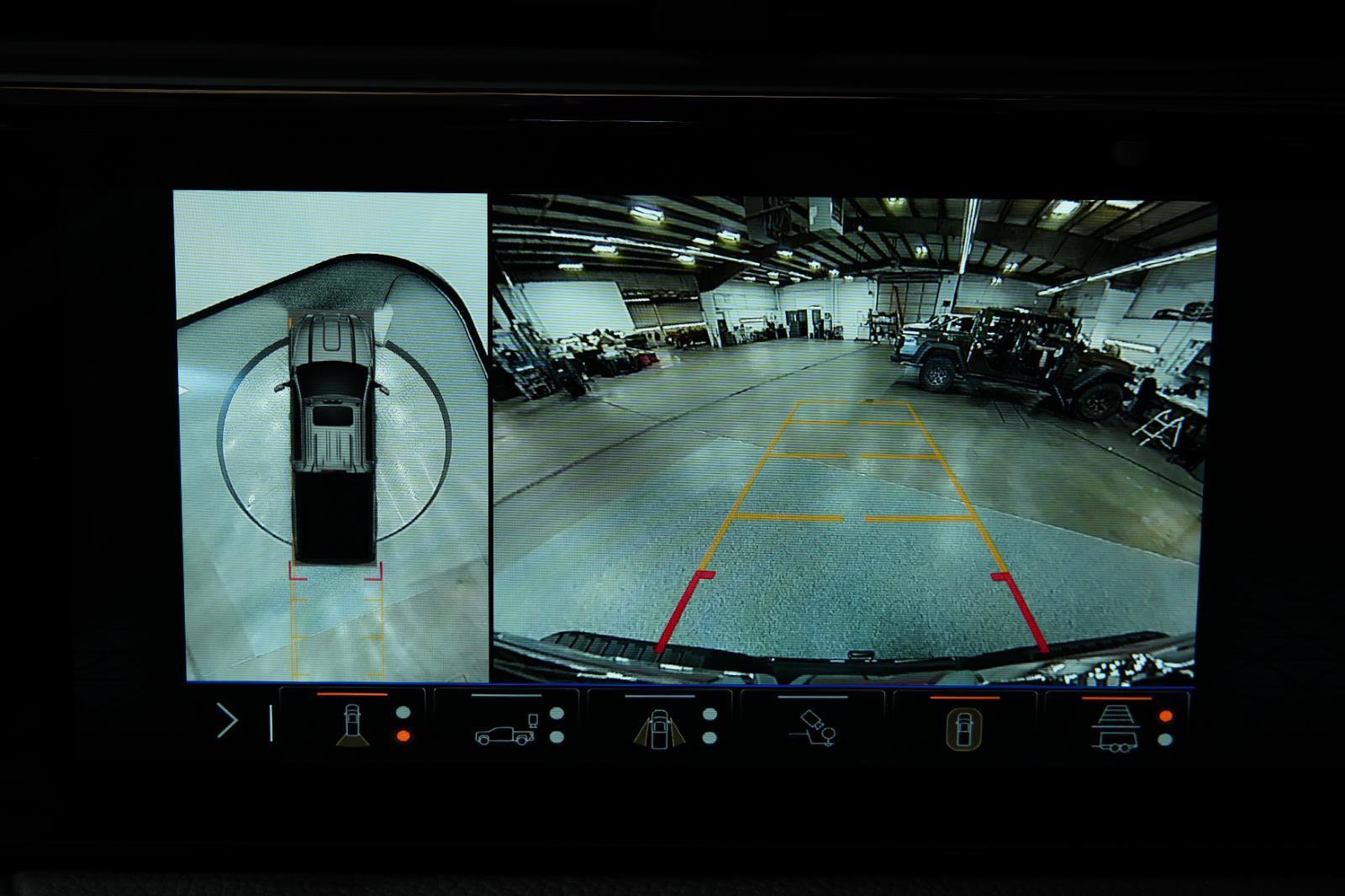 New 2025 GMC Sierra 2500 Denali w/ Denali Reserve Package image 39