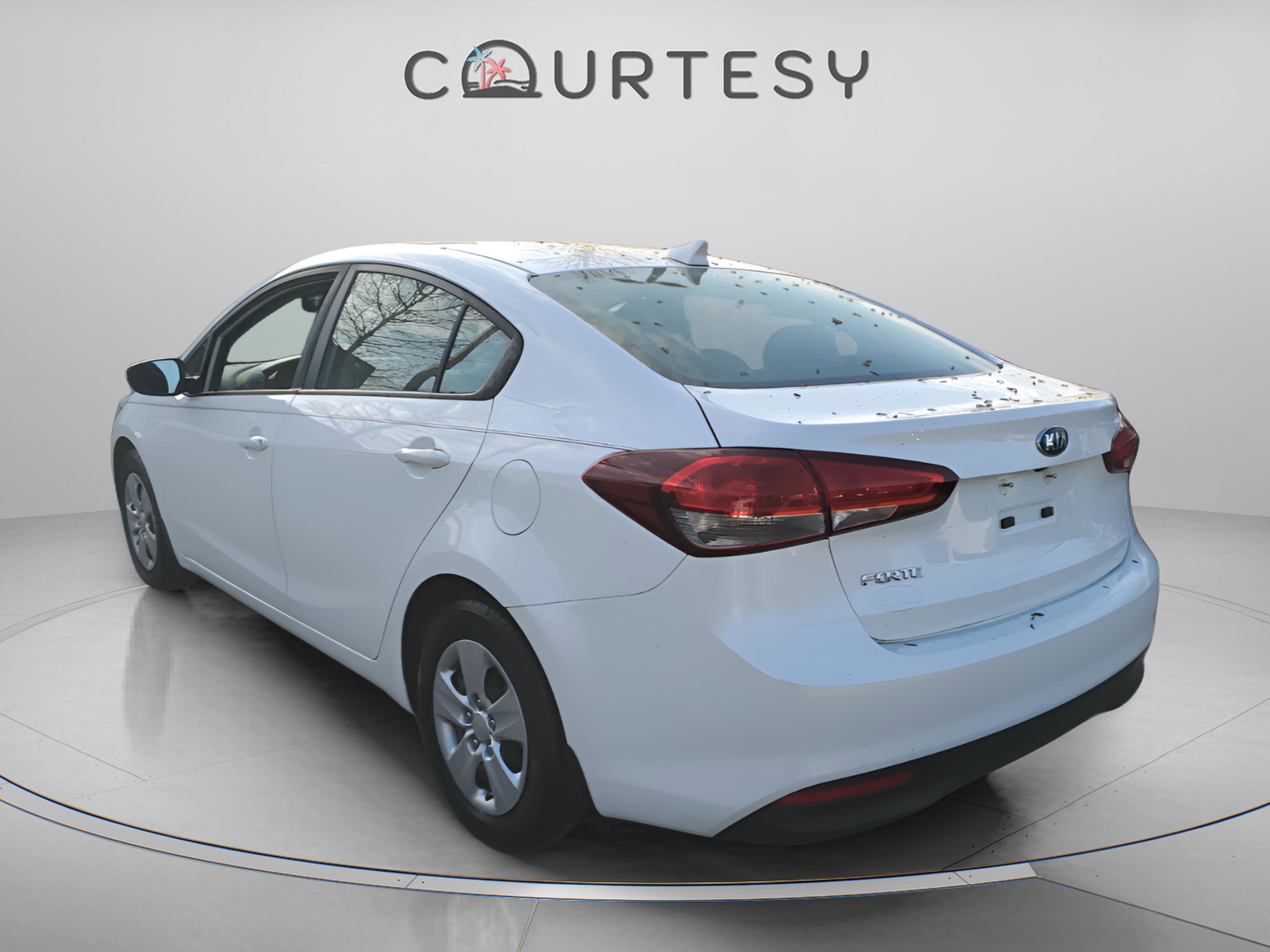 Certified 2018 Kia Forte LX w/ LX Popular Package image 2