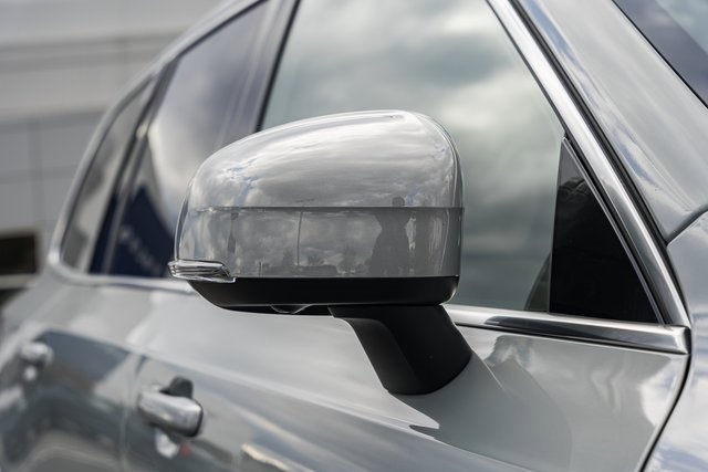 New 2026 Volvo XC90 B6 Plus w/ Protection Package Premier image 14