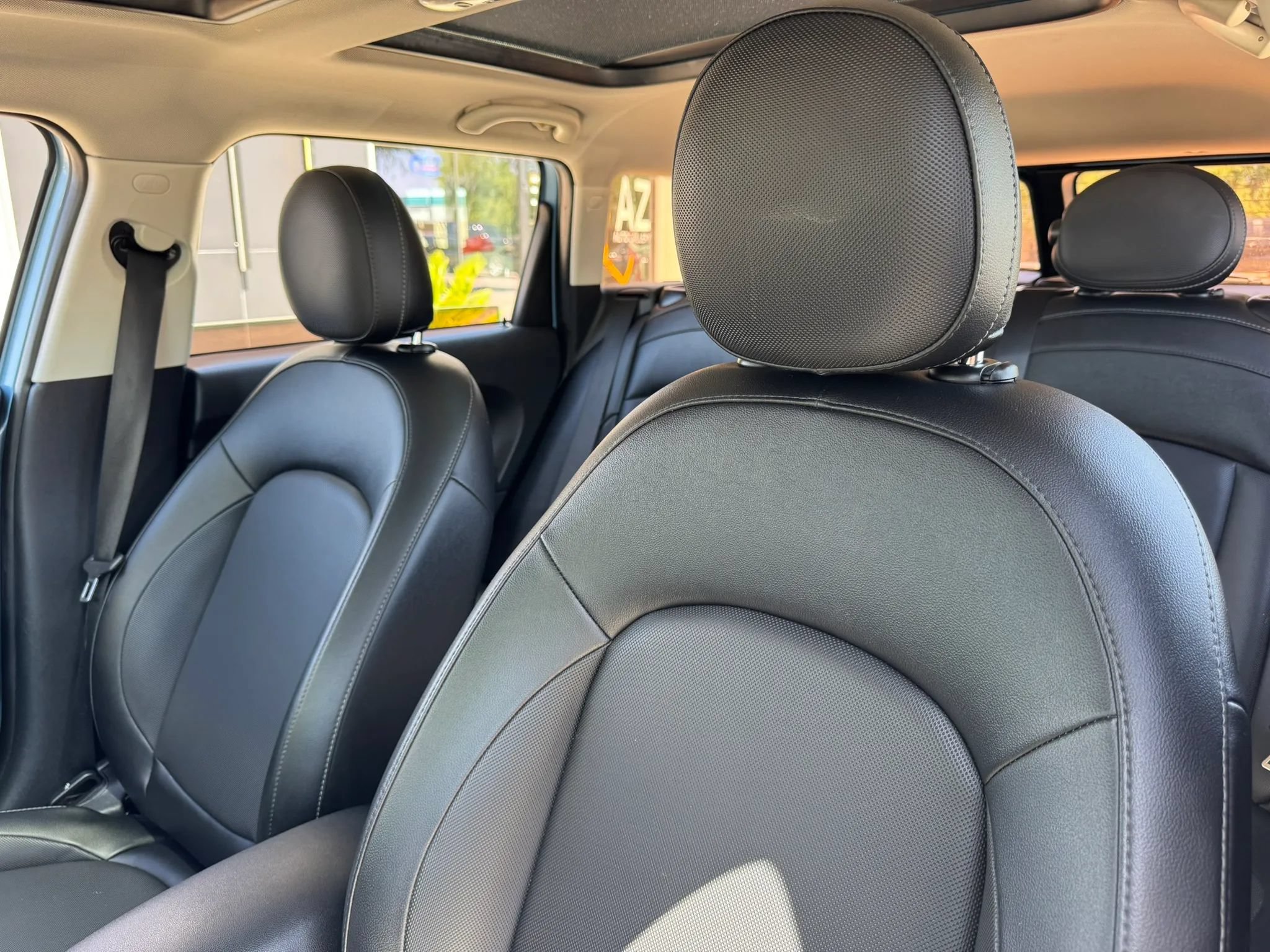 Used 2017 MINI Cooper Clubman FWD image 15