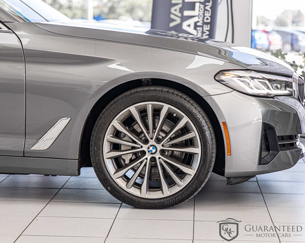 Used 2023 BMW 530i xDrive w/ Convenience Package AWD/4WD image 11