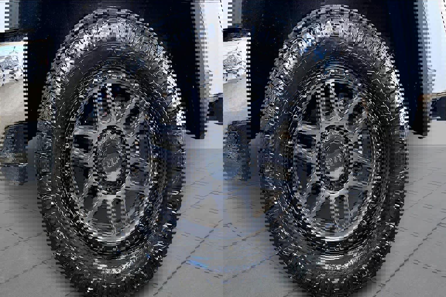 Used 2021 Chevrolet Silverado 2500 LTZ w/ LTZ Plus Package image 10