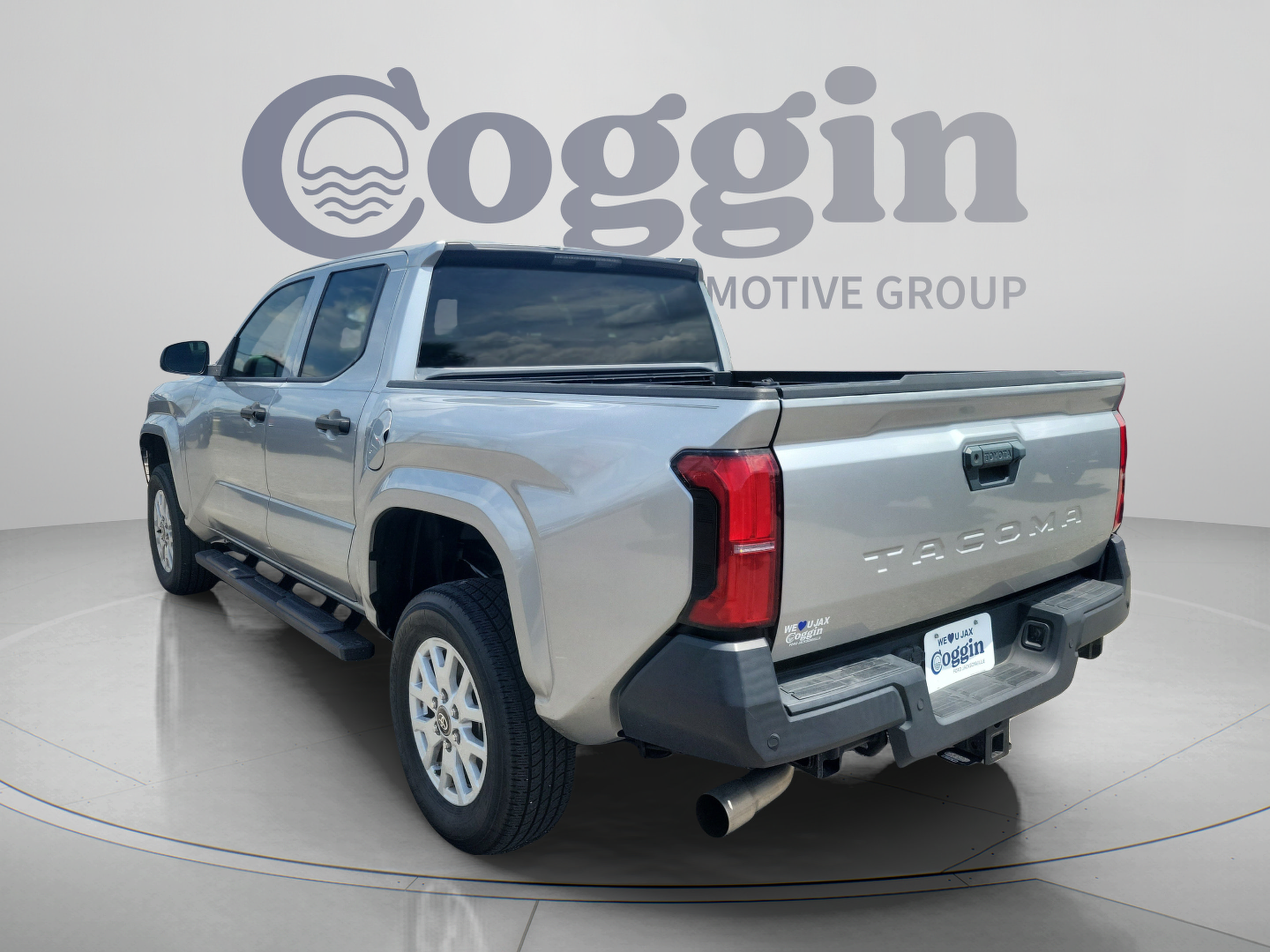 Used 2024 Toyota Tacoma SR w/ SR Upgrade Package RWD image 2