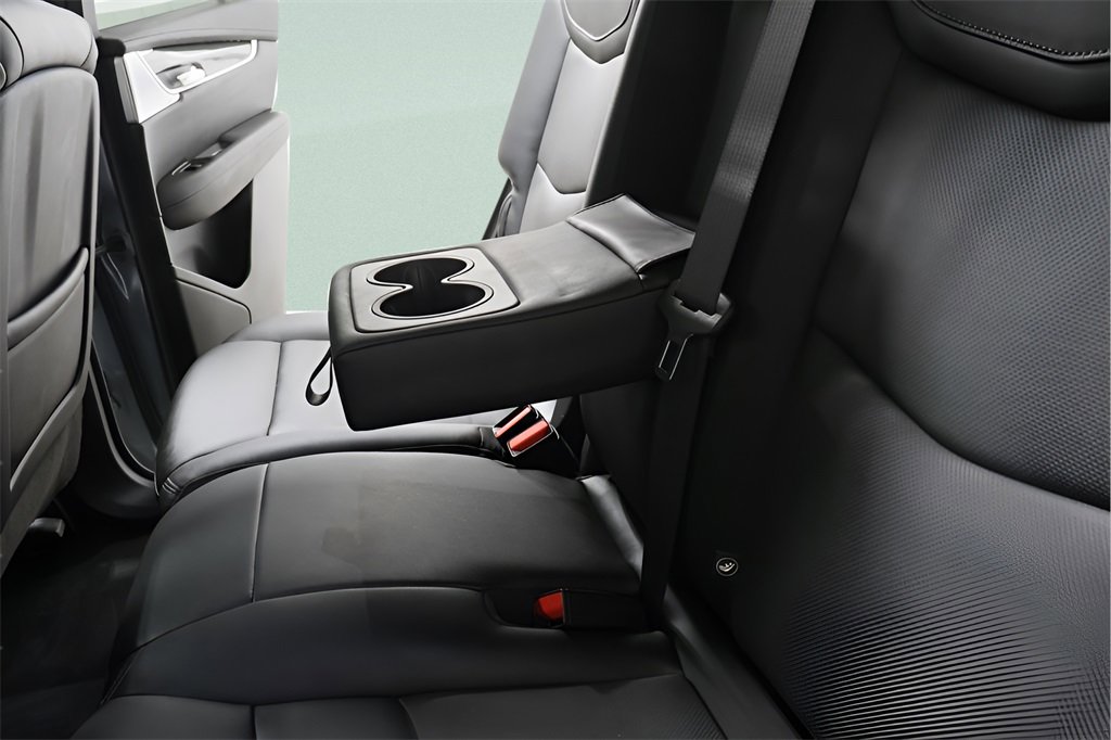 Used 2024 Cadillac XT6 Sport w/ Technology Package image 27