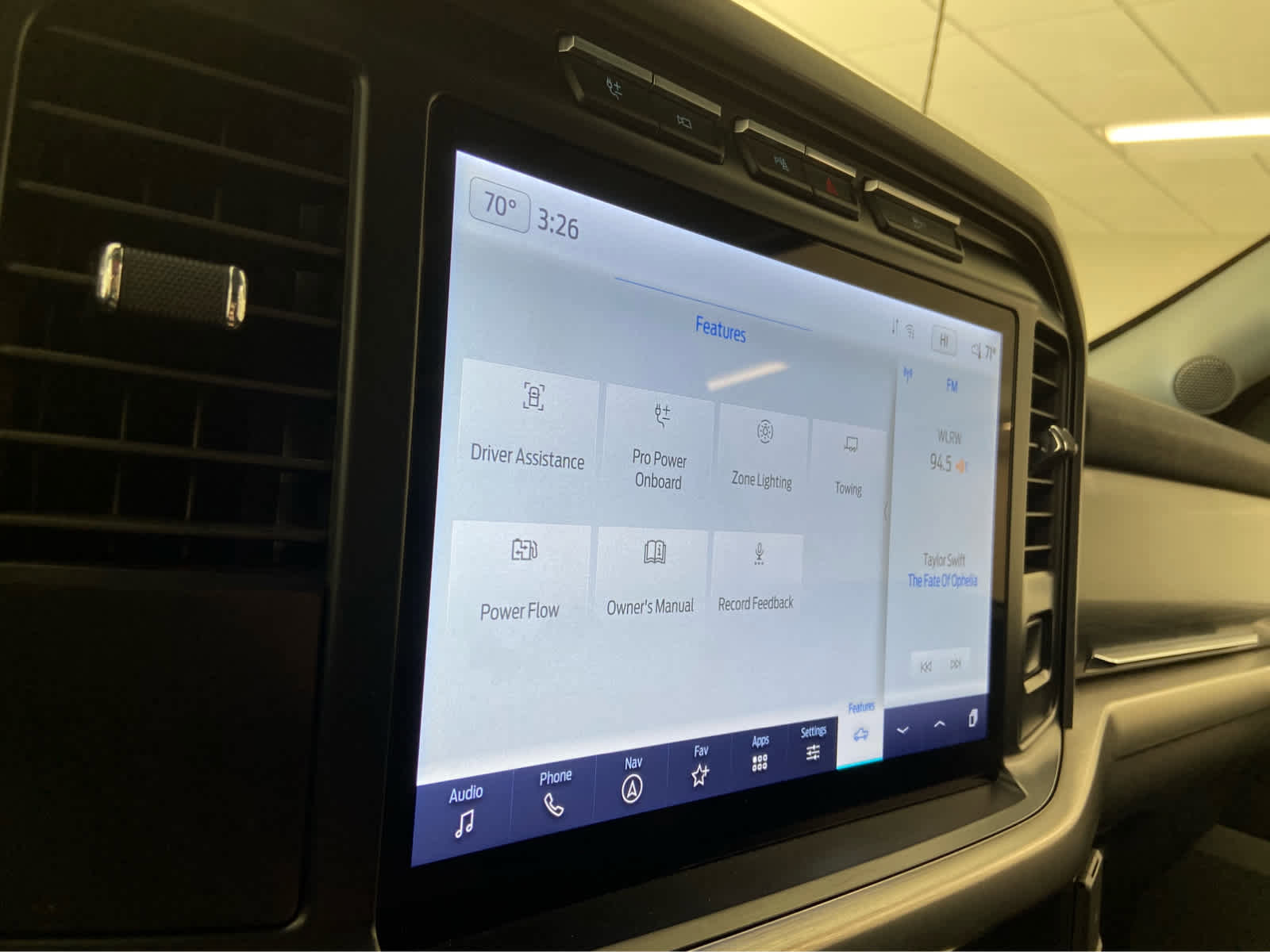 Used 2023 Ford F150 Lariat w/ Equipment Group 502A High image 30