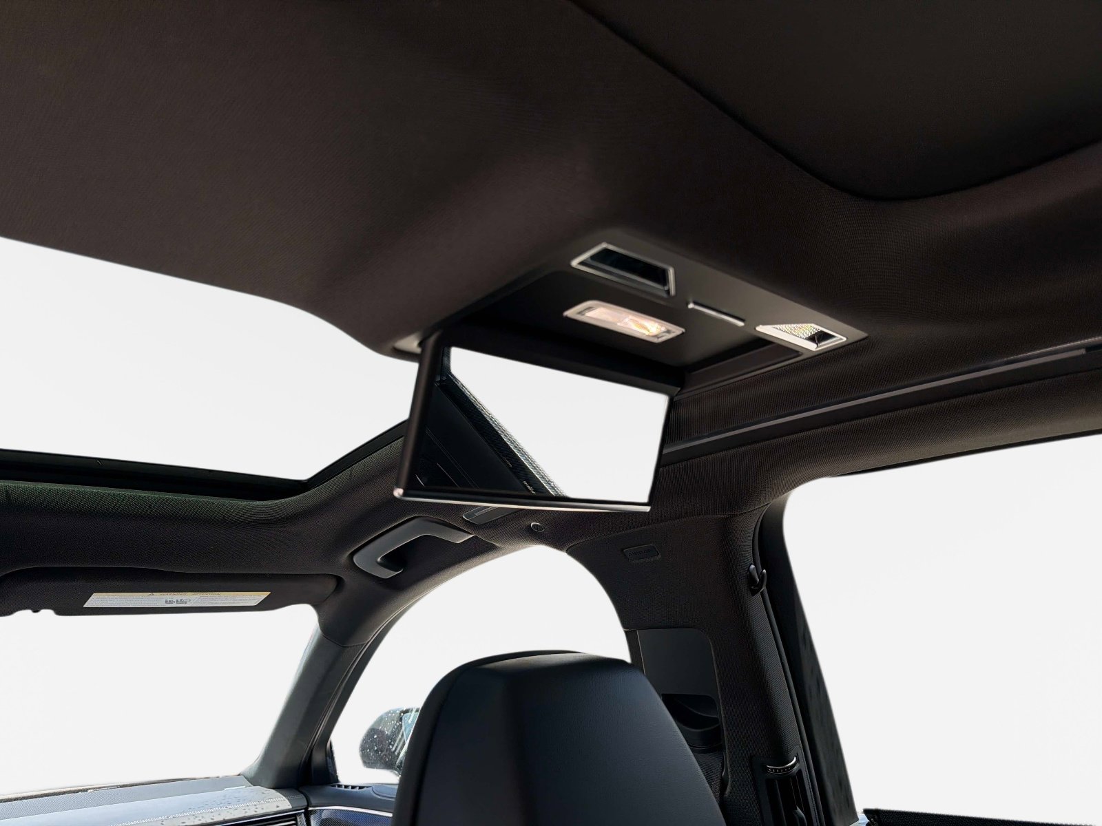 Used 2025 Audi S8 4.0T image 35