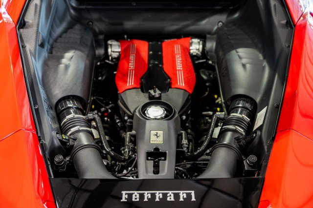 Used 2016 Ferrari 488 GTB RWD image 26