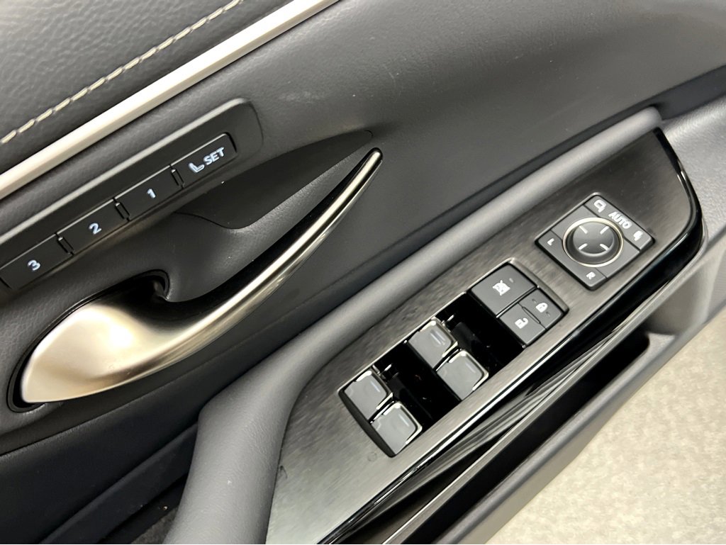 New 2025 Lexus ES 350 w/ Premium Package image 40