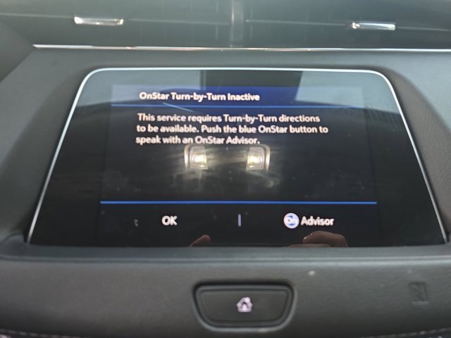 Used 2020 Cadillac XT4 Luxury w/ Cold Weather Package image 22