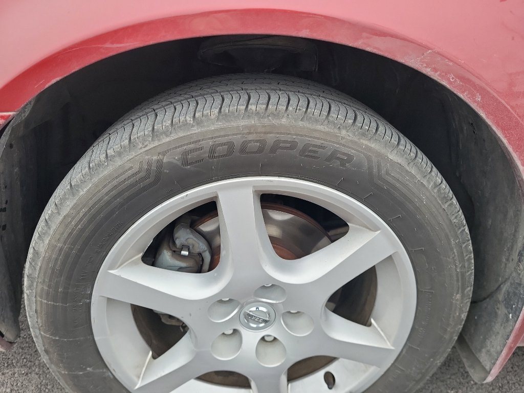 Used 2004 Nissan Altima 3.5 SE w/ Sport Pkg image 7