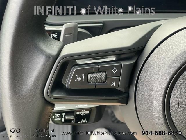 Used 2024 Porsche Cayenne AWD/4WD image 16