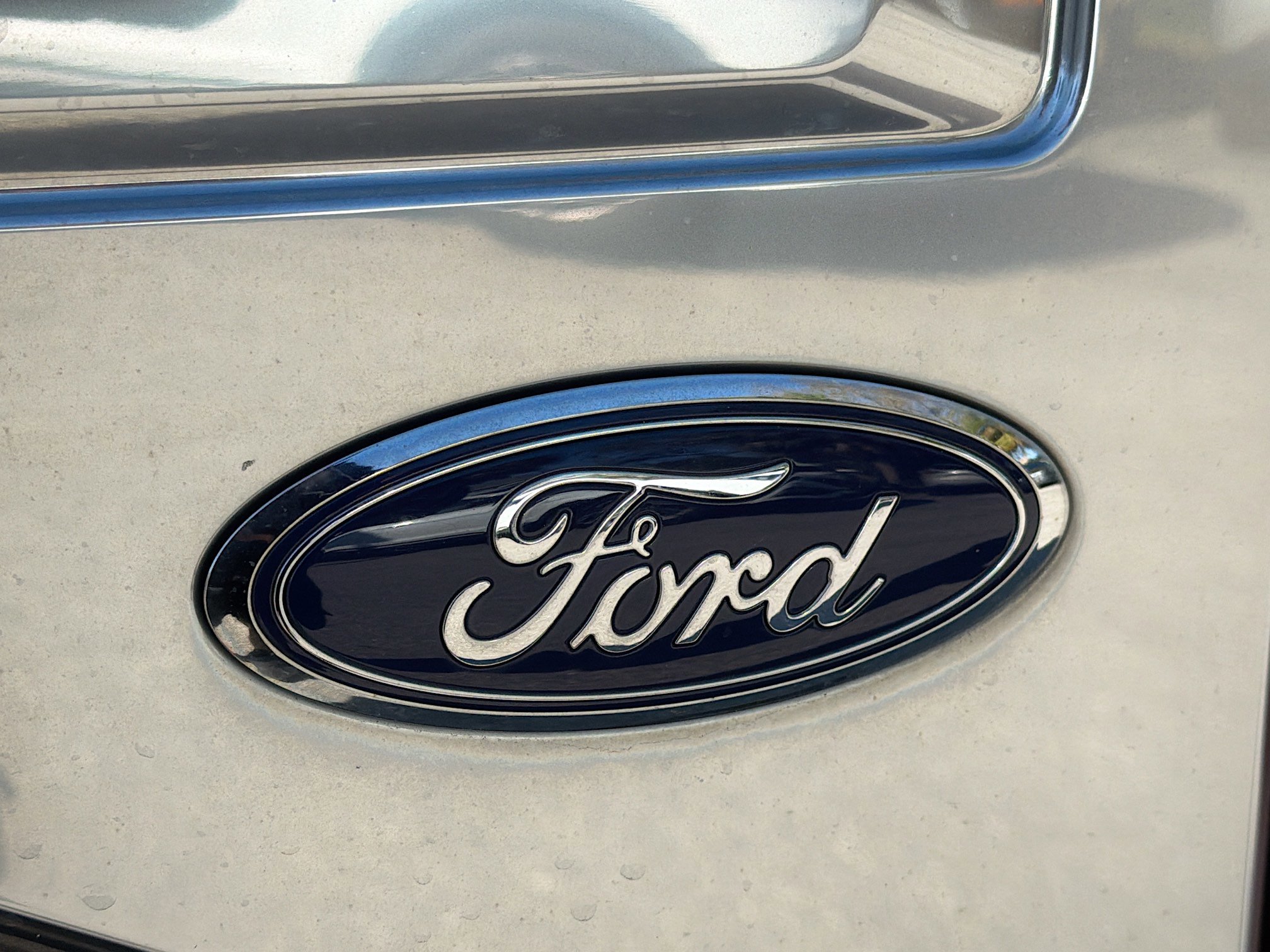 Used 2016 Ford F150 Platinum w/ Technology Package image 11