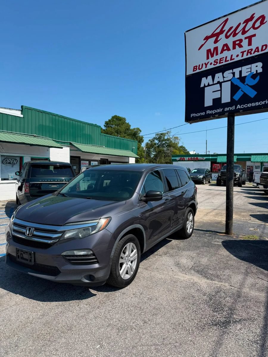 Used 2018 Honda Pilot LX image 3